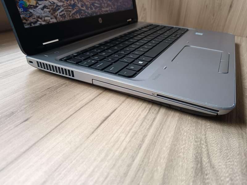 Hp Probook 650 G2 Intel Core I3 + Free Laptop Bag