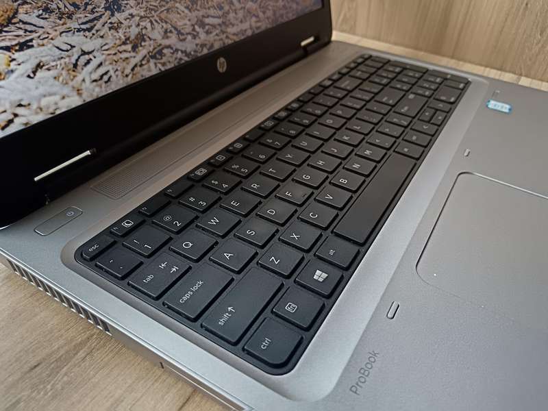 Hp Probook 650 G2 Intel Core I3 + Free Laptop Bag