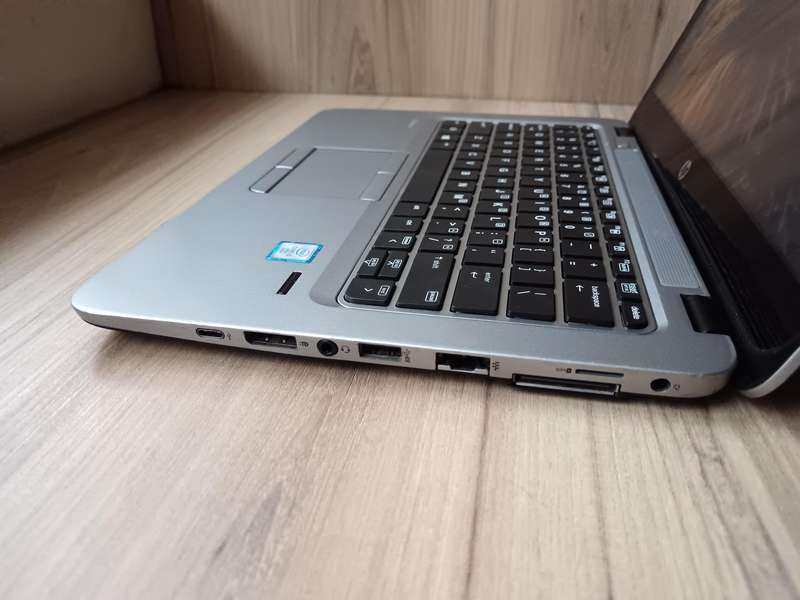 HP EliteBook 820 G3 Touchscreen Intel i5 + Free Laptop Bag