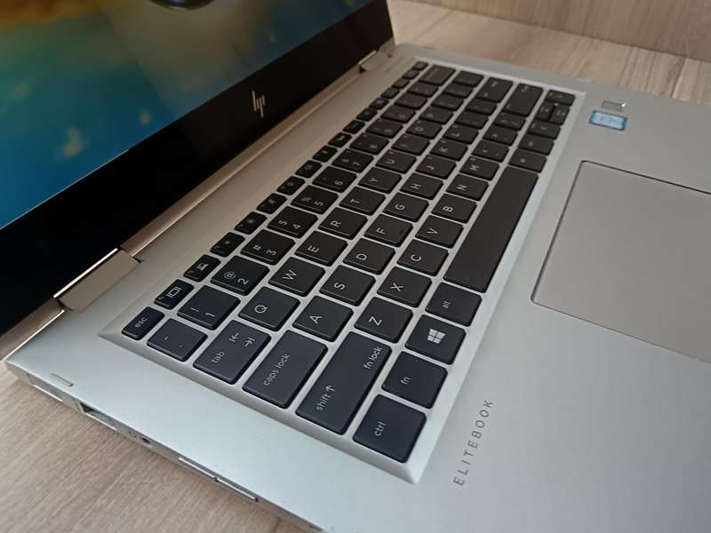 Hp Elitebook X360 1030 G2 Intel Core I7 + Free Laptop Bag