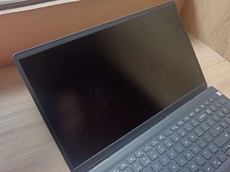 Dell Vostro 3520 Intel Core I5 11th Gen + Free Laptop Bag