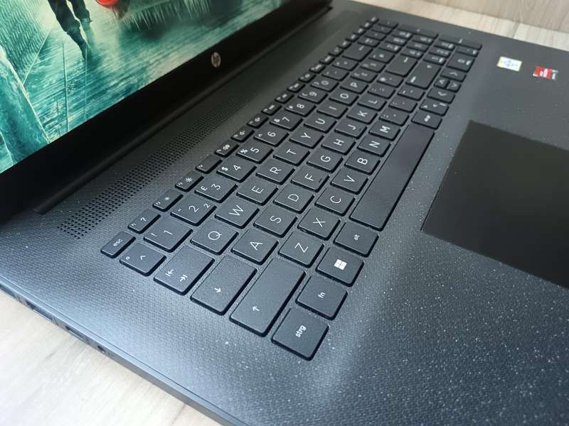 Hp Laptop 17-CP0xxx AMD Athlone Gold Notebook