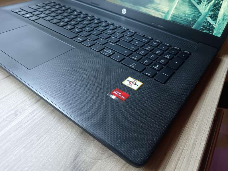 Hp Laptop 17-CP0xxx AMD Athlone Gold Notebook