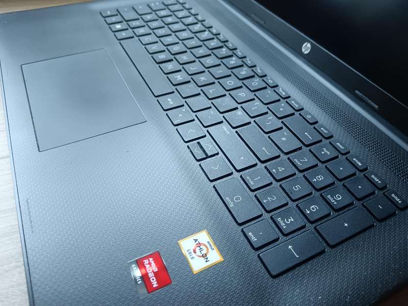 Hp Laptop 17-CP0xxx AMD Athlone Gold Notebook