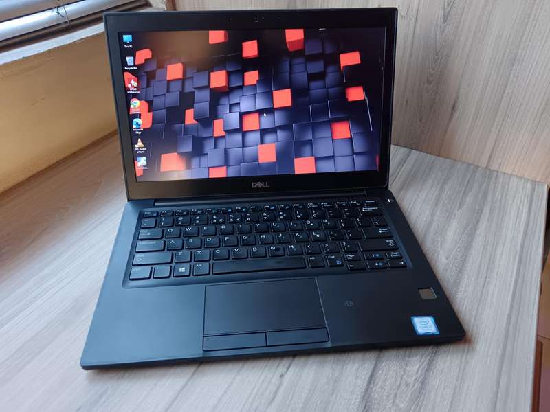 Dell Latitude 7290 Intel Core i7 + Free Laptop Bag