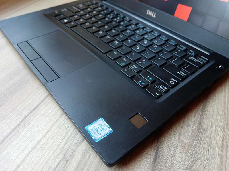 Dell Latitude 7290 Intel Core i7 + Free Laptop Bag