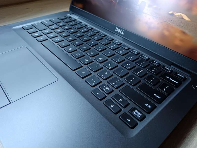 Dell Latitude 5400 TOUCHSCREEN Intel Core i5 + Free Laptop Bag