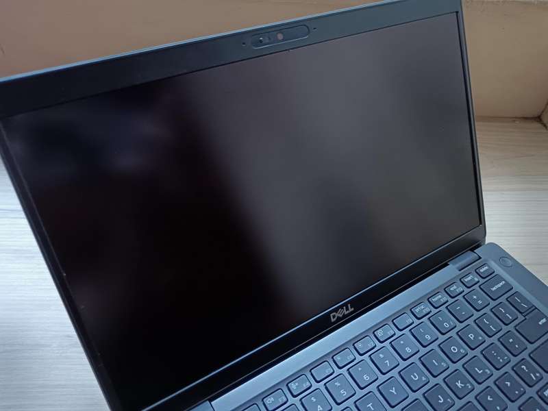 Dell Latitude 5400 TOUCHSCREEN Intel Core i5 + Free Laptop Bag