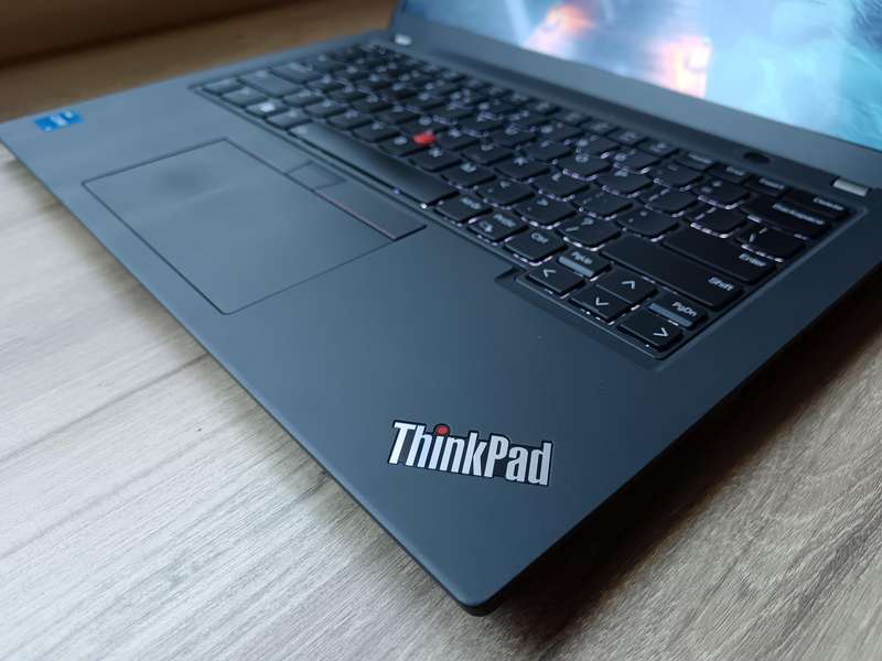 Lenovo Thinkpad T14 Touchscreen Gen 4 I5 13th Gen + Free Laptop bag