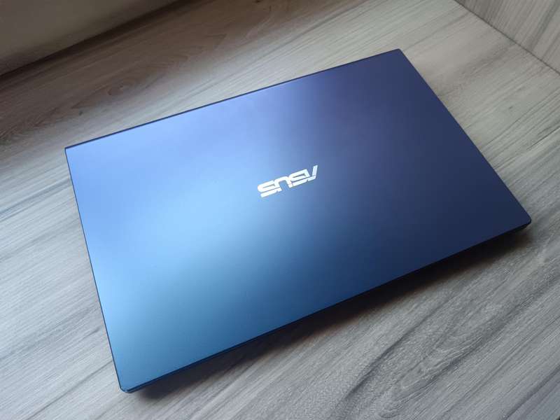 Asus Vivobook X515EA Intel Core I7 11th Gen + Free Laptop Bag