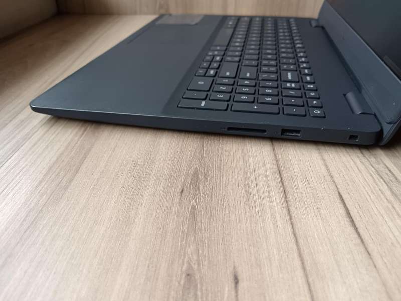Dell Vostro 3500 11th Gen Intel Core i5 + Free Laptop Bag