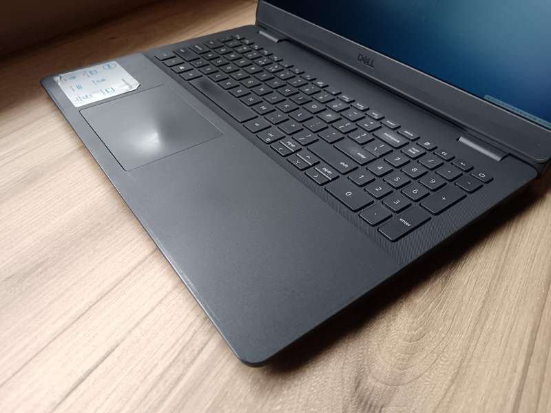 Dell Vostro 3500 11th Gen Intel Core i5 + Free Laptop Bag