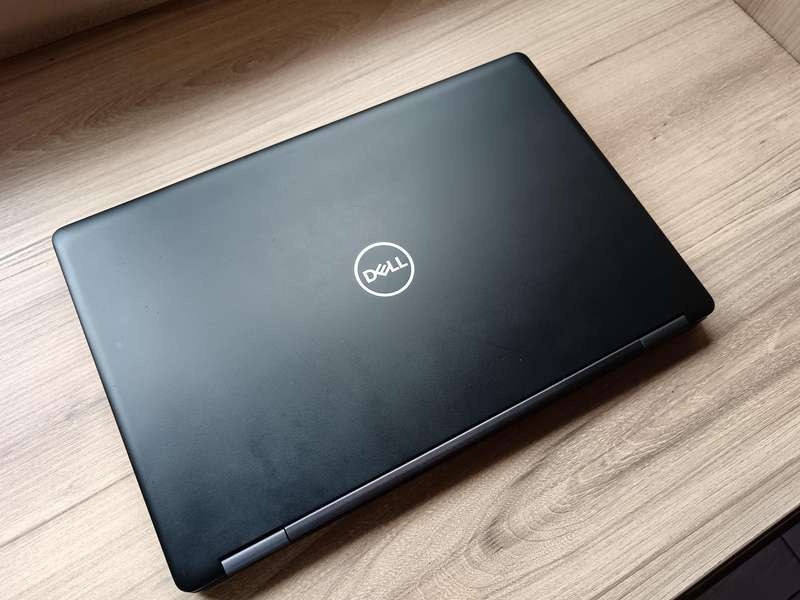 Dell Latitude 5591 Intel Core i7 + Free Laptop Bag