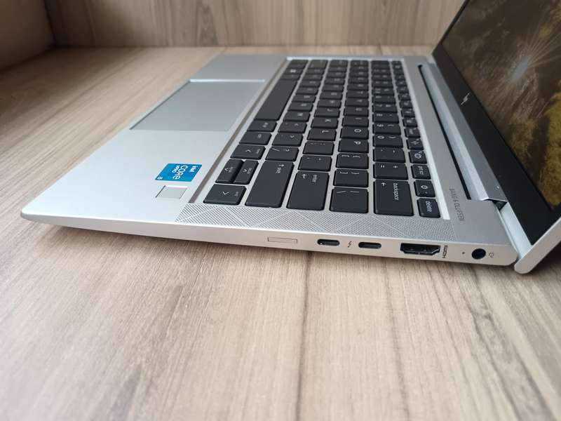 HP EliteBook 830 G8 Intel Core I5 11th Gen + Free Laptop Bag