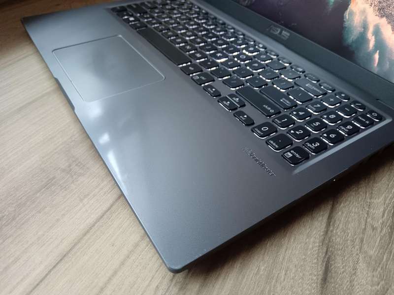 Asus Vivobook X515EA Intel Core I5 11th Gen + Free Laptop Bag