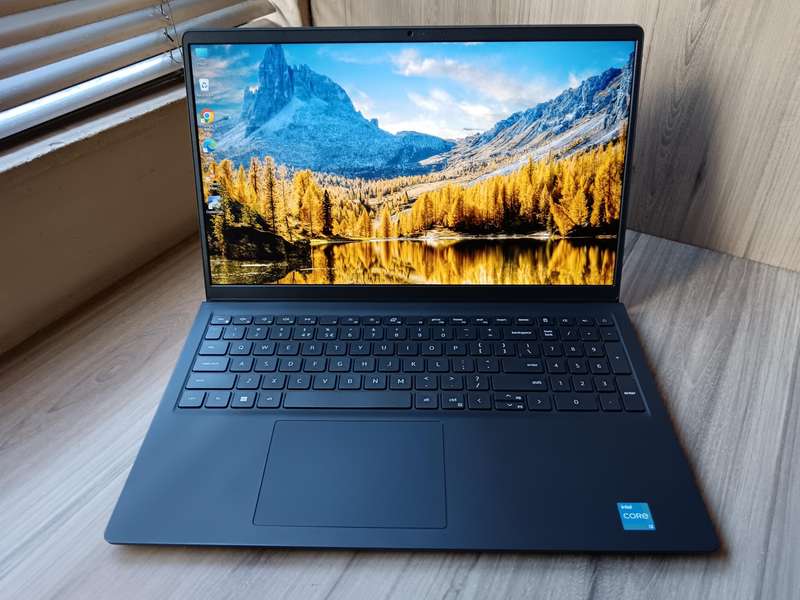 Dell Vostro 3520 Intel Core I3 12th Gen + Free Laptop Bag