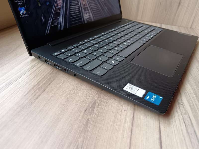 Lenovo V15 G3 Intel Core i5 12th Gen + Free Laptop Bag