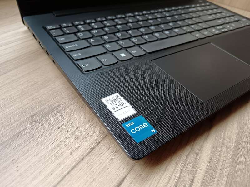 Lenovo V15 G3 Intel Core i5 12th Gen + Free Laptop Bag