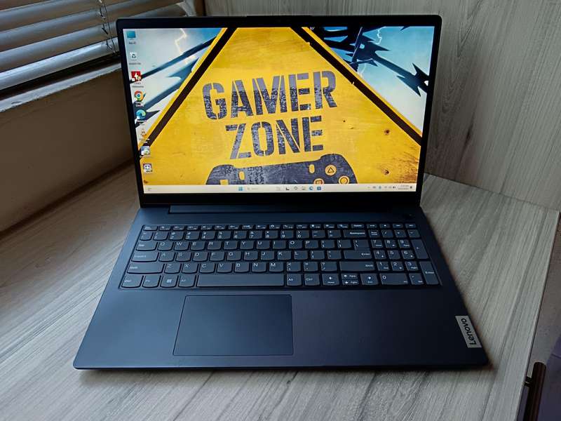 Lenovo V15 G4 AMD Ryzen 3 7320U + Free Laptop Bag