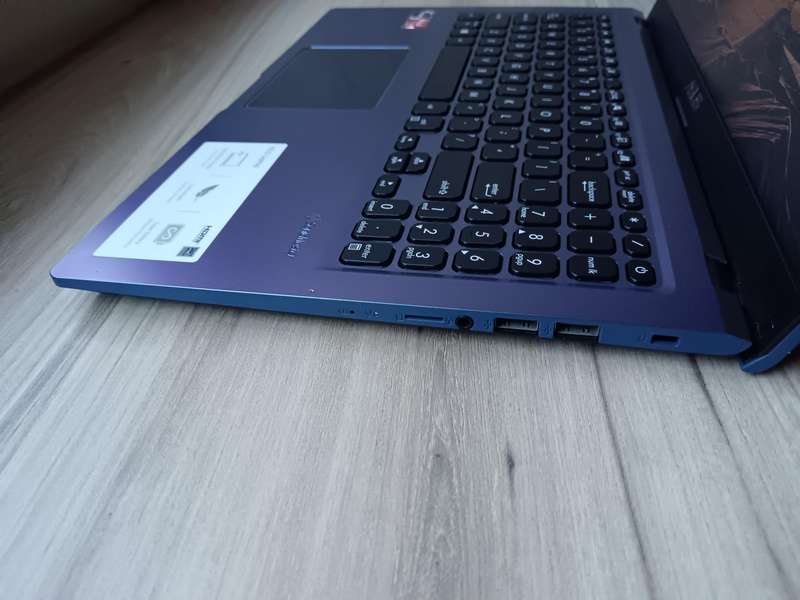 Asus Vivobook X515 AMD Ryzen 5 + Free Laptop Bag