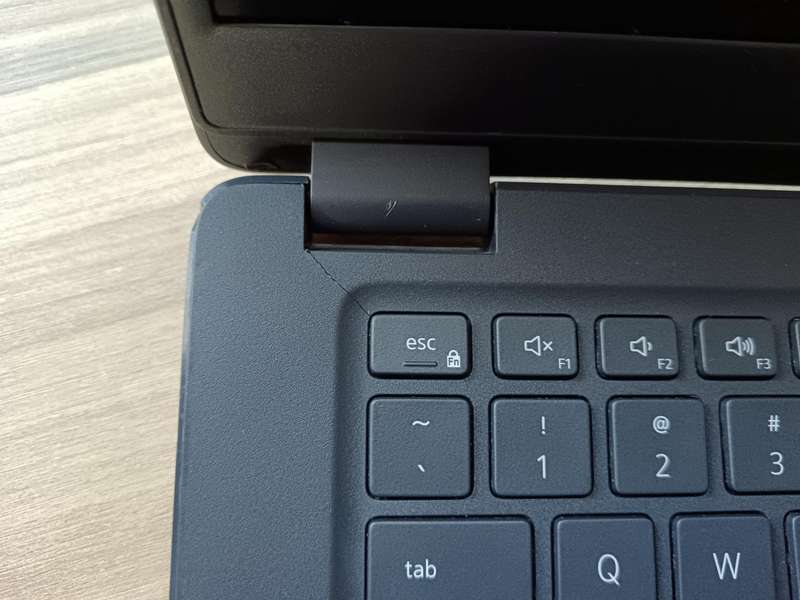 Dell Latitude 3410 Intel Core i5 10th Gen + Free Laptop Bag