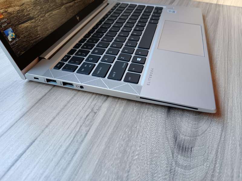 Hp EliteBook 830 G7 Intel Core i7 + Free Laptop Bag