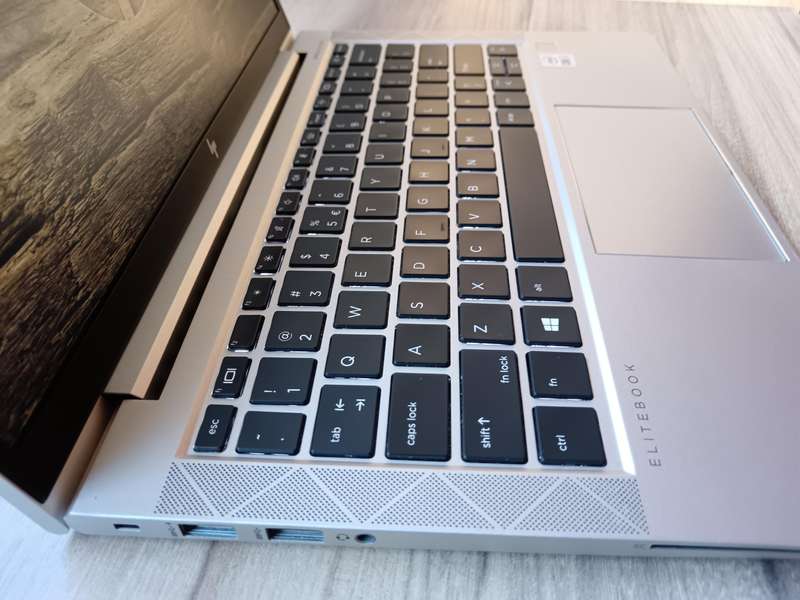 Hp EliteBook 830 G7 Intel Core i7 + Free Laptop Bag
