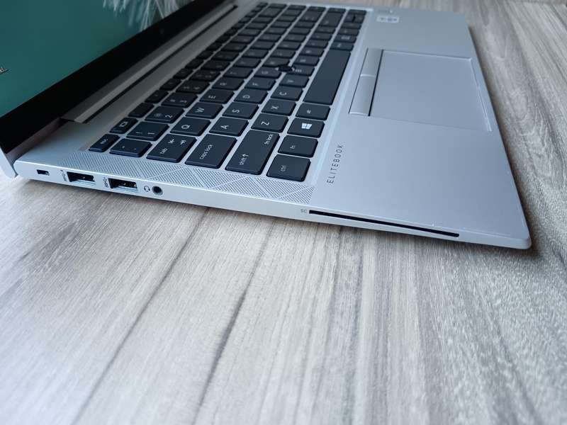Hp EliteBook 840 G7 Intel Core i7 + Free Laptop Bag