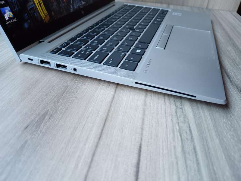 Hp EliteBook 840 G7 Intel Core i7 + Free Laptop Bag