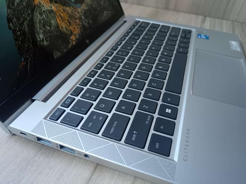 HP EliteBook 830 G8 Intel Core I5 11th Gen + Free Laptop Bag
