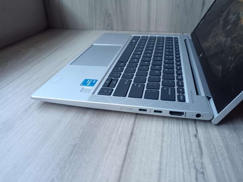 HP EliteBook 830 G8 Intel Core I5 11th Gen + Free Laptop Bag