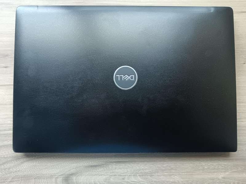 Dell Latitude 7490 Intel i5 + Free Laptop Bag