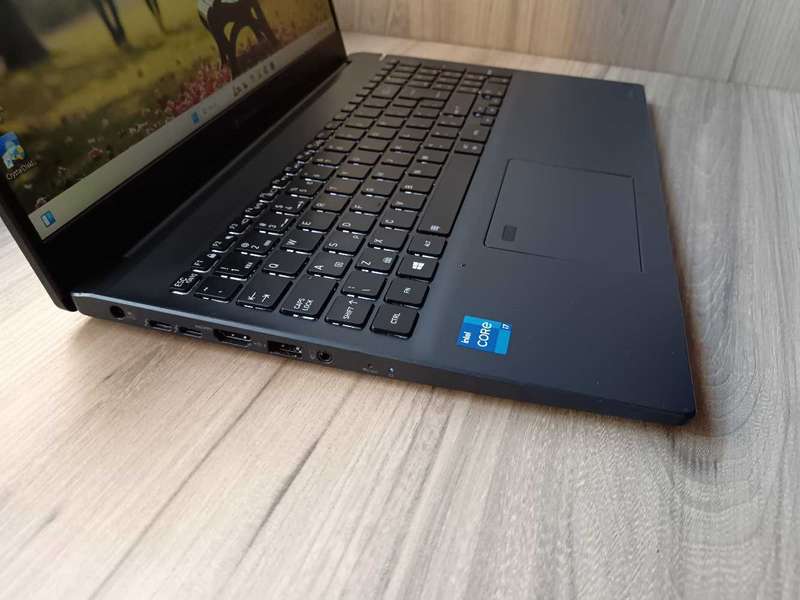 Toshiba Dynabook Tecra I7 11th Gen + Free Laptop Bag