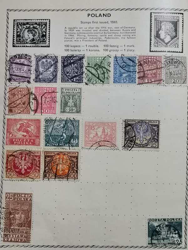 VINATGE POST WWII WORLD STAMP ALBUM WITH STAMPS.