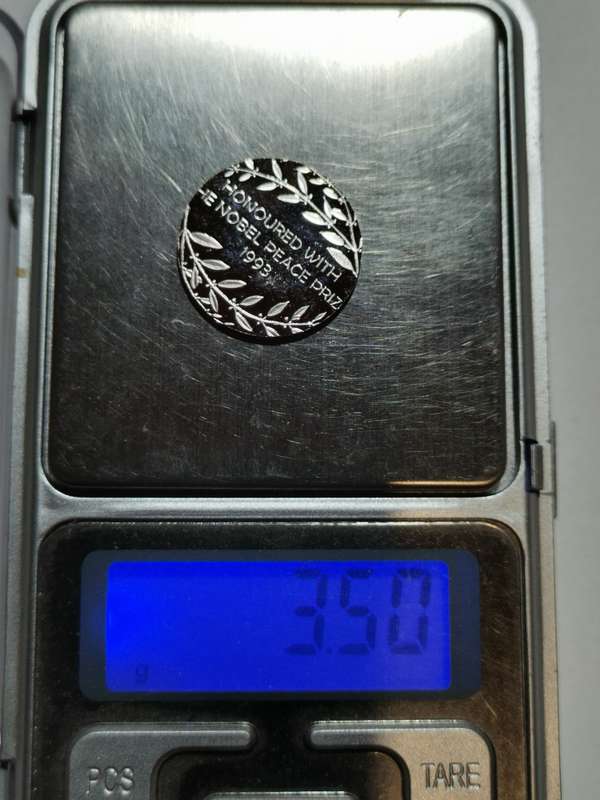 MAMDELA STERLING SILVER MEDALLION. WEIGHT: 3.50 GR