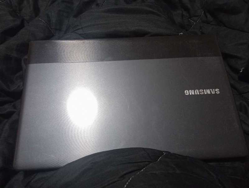 Laptop