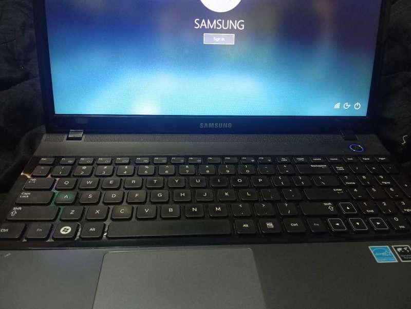 Laptop