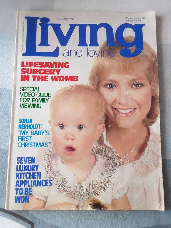 15 Retro Magazines - Fair Lady / Cosmopolitan / Darling / Living and Loving / Femina