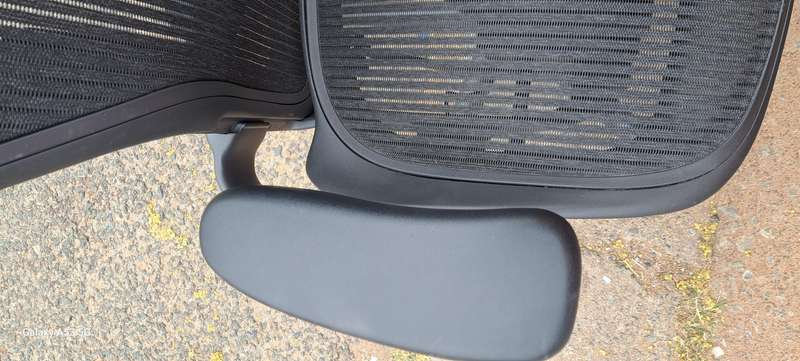 HERMAN MILLER AERON CHAIR