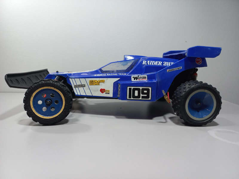 Kyosho Raider 2WD 1/10 RC Car