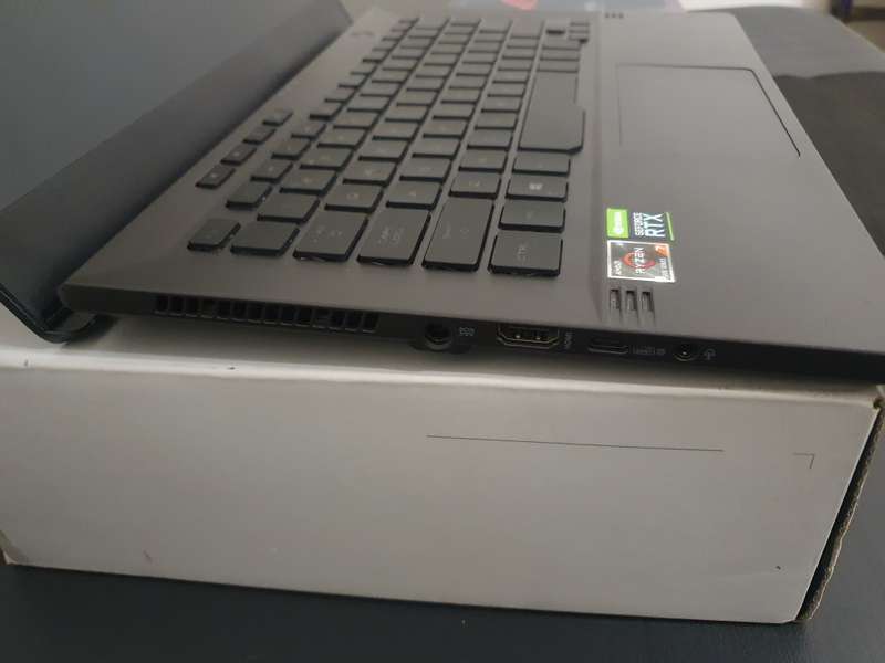 Asus ROG Zephyrus G14 RTX3050TI RYZEN 5800HS QHD 120HZ 512GB SSD 16GB RAM