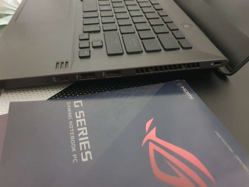 Asus ROG Zephyrus G14 RTX3050TI RYZEN 5800HS QHD 120HZ 512GB SSD 16GB RAM