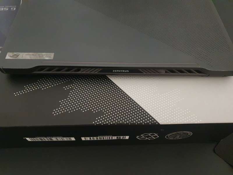 Asus ROG Zephyrus G14 RTX3050TI RYZEN 5800HS QHD 120HZ 512GB SSD 16GB RAM