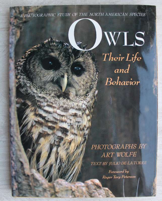 OWLS Their life and behavior / Wolfe & De la Torre