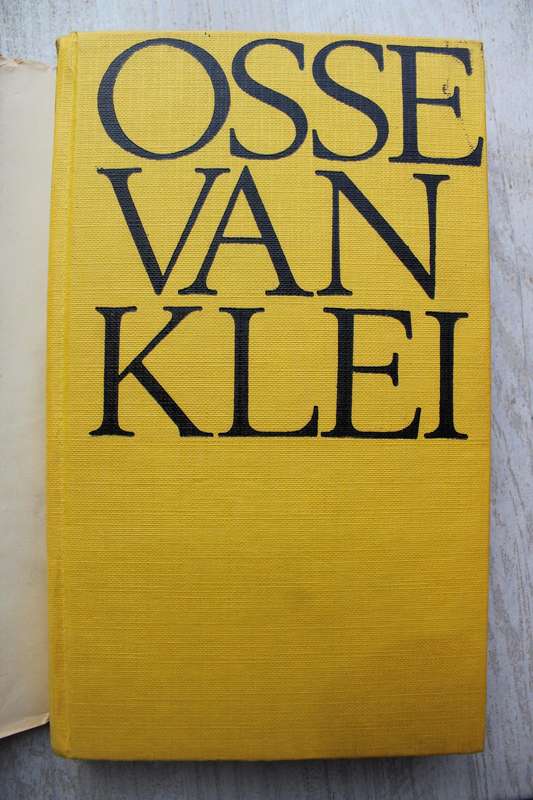 Osse van Klei | Mikro