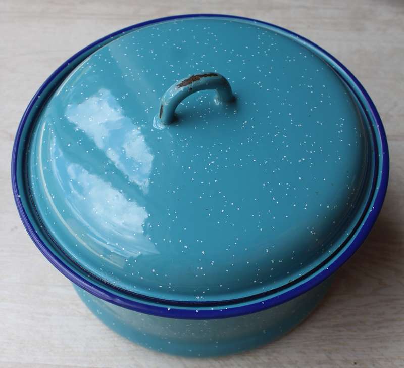Vintage Enamel Caribbean Blue Stock Pot - large - size
