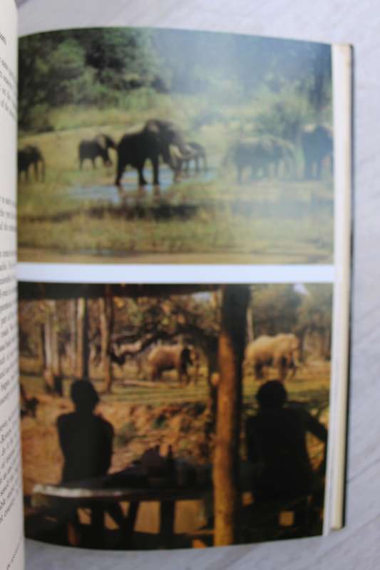 Valley of the Elephants - The story of the Luangwa Valley and its Wild Life - Norman Carr