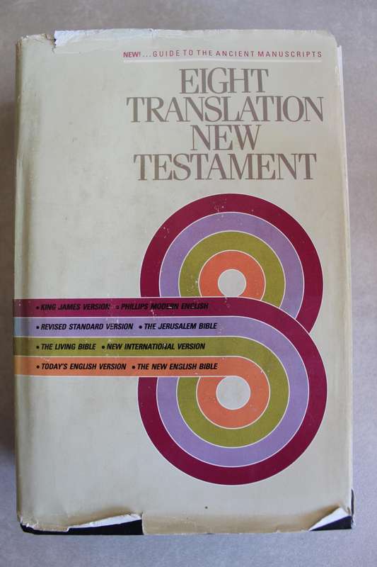 Eight Translation New Testament - Tyndale House