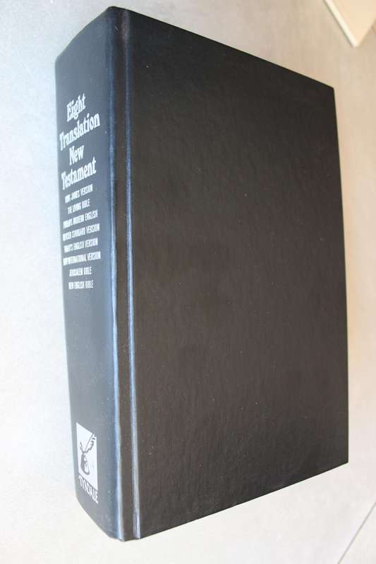 Eight Translation New Testament - Tyndale House