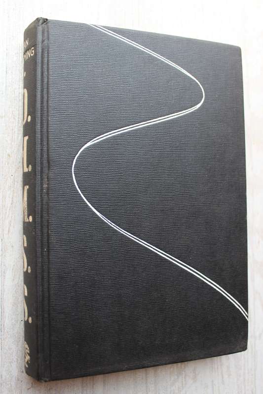 On Her Majesty's Secret Service - Ian Fleming